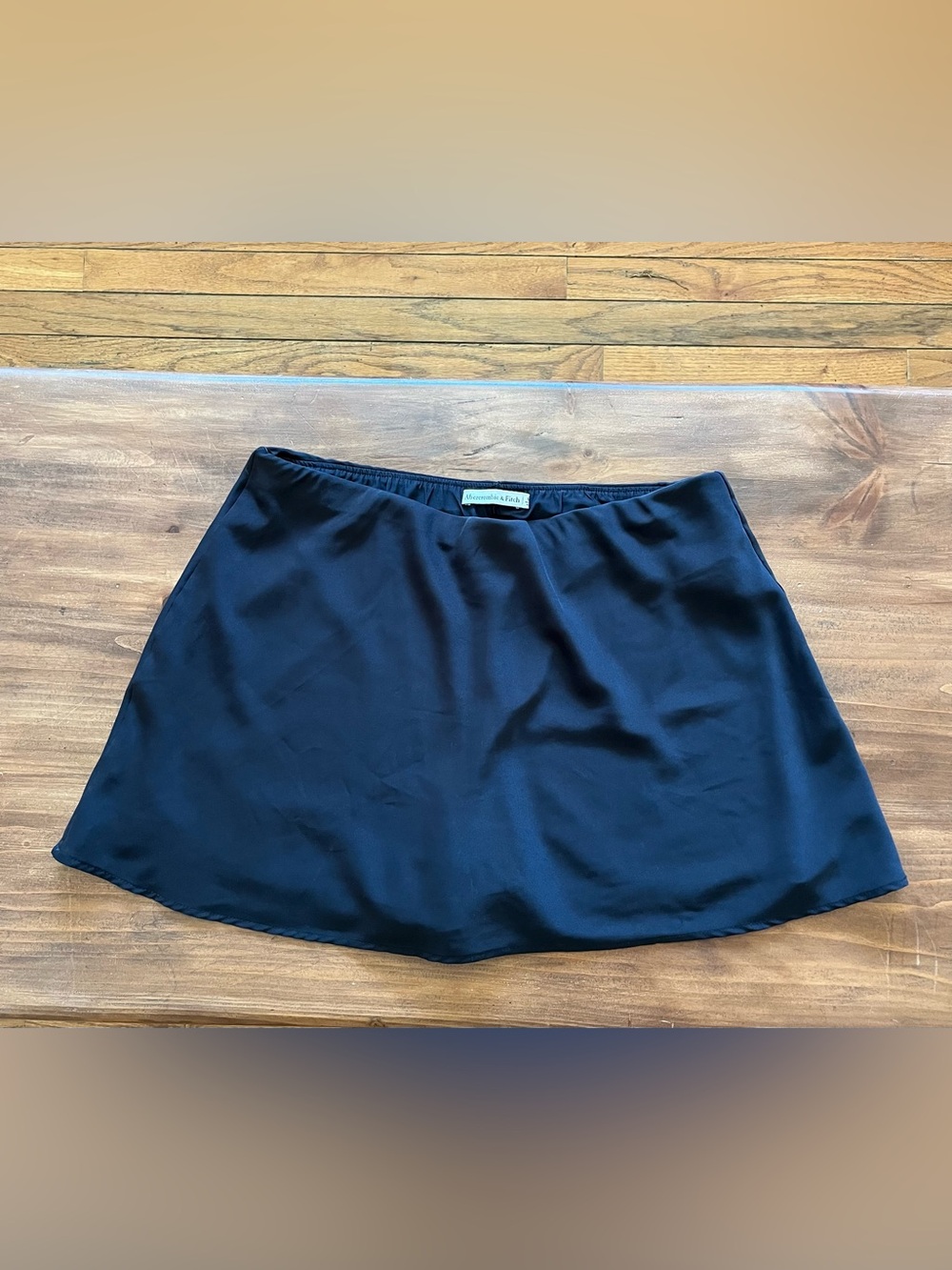 A&F Scarlett Faux Silk Mini Skort Black Medium